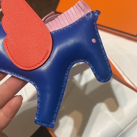 Hermes Accessoire De Sac Rodeo MM Pegase Pegasus Agneau Milo/Veau Swift BLUE New - Picture 6 of 8